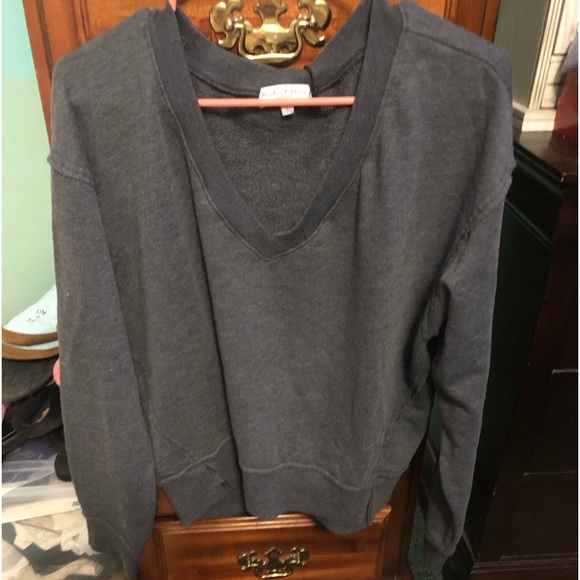 Michael Stars Tops - NWT Michael Stars Oxide Camila Crop V-Neck Sweatshirt